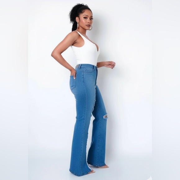Women's Flared Jeans with High Waist Bottom Pants for Comfortable Denim Style - Picture 8 of 15